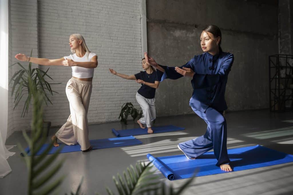 mujeres practicando Chi Kung